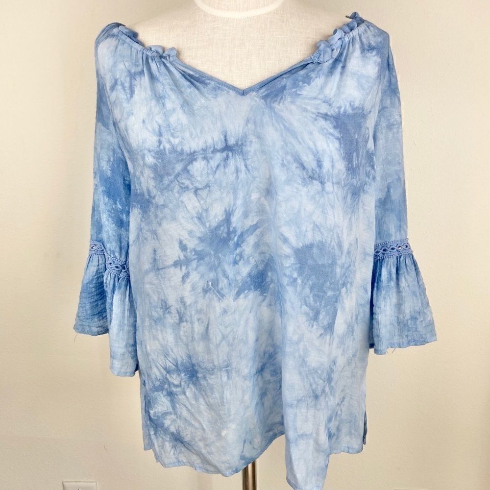 Spense Bell Sleeve Blouse